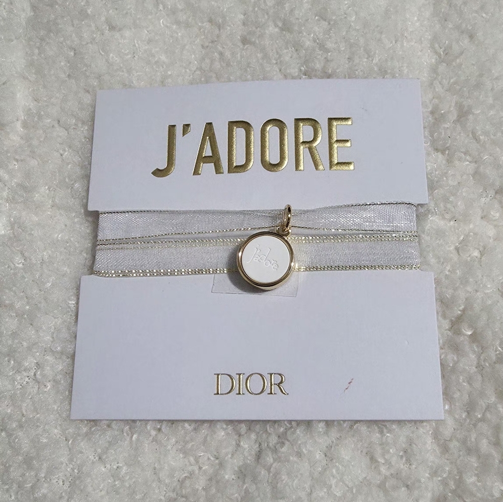 DIOR Diffuser Pendant - Picture 2 of 3